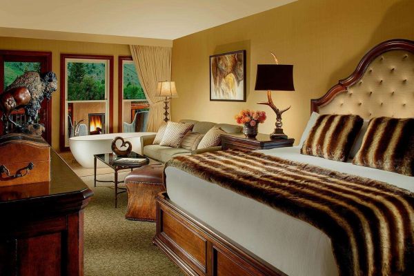 RUSTIC INN CREEKSIDE RESORT AND SPA (Jackson)
